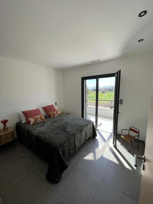 Logement Neuf-Ghisonaccia Centre, A 5Min De La Mer 外观 照片