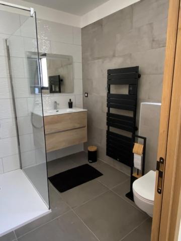 Logement Neuf-Ghisonaccia Centre, A 5Min De La Mer 外观 照片